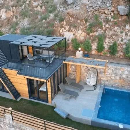 Маленький Дом С Бассейном И Видом На Море Villa